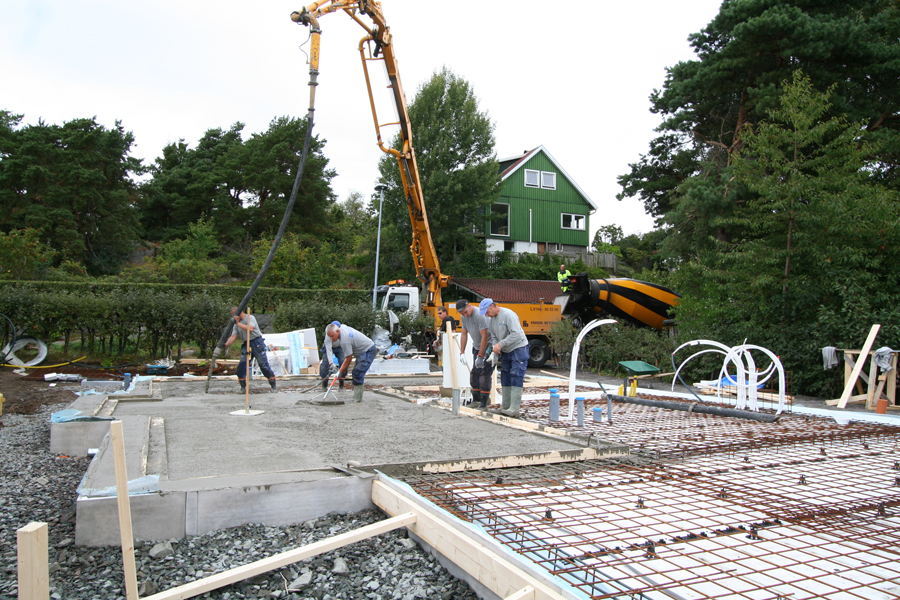 Gjutning av bottenplatta, Bckstrms Vg, Nset